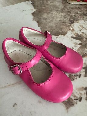 Toddler/Youth Hot Pink Mary Jane Dress Shoes with Buckle Strap